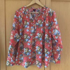 Liberty print soft cotton top in beautiful floral print.